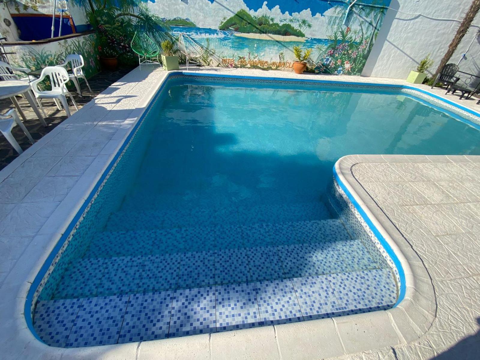 Hotel Aromos *